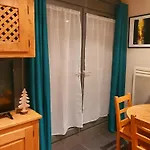 Small Cozy Nest In *