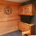 Small Cozy Nest In Morillon