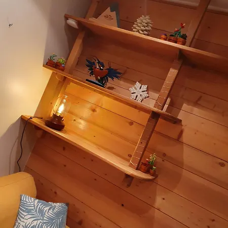 Small Cozy Nest In Daire Morillon