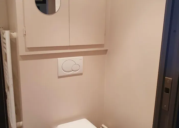 Small Cozy Nest In *